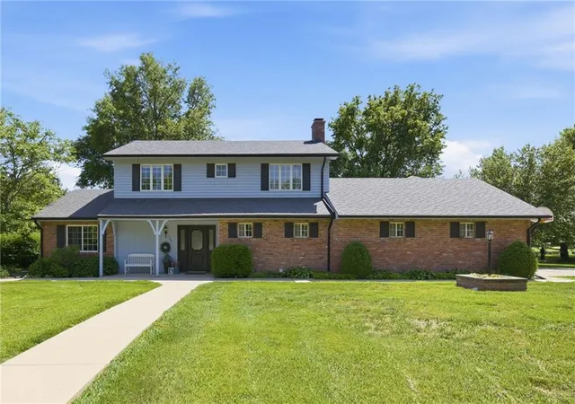 1st image of 308 Canary Ln, Iola, KS 66749 | MLS# 2620319