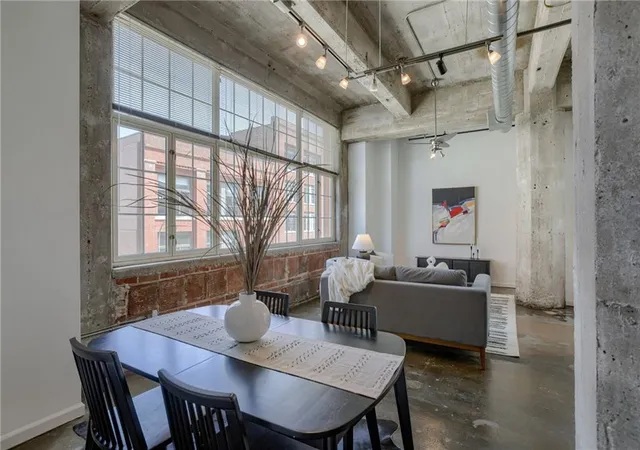 Photo 2 of Condo for sale at 321 W 7th Street #306, Kansas City, MO 64105 | MLS# 2620331 | Listing updated on 2026-10-05
