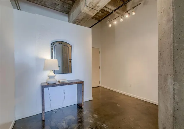 Photo 4 of Condo for sale at 321 W 7th Street #306, Kansas City, MO 64105 | MLS# 2620331 | Listing updated on 2026-10-05