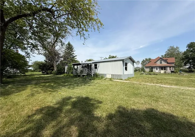Homes for sale in Powhattan, KS | 102 N West St, Powhattan, KS 66527 | MLS# 2620343