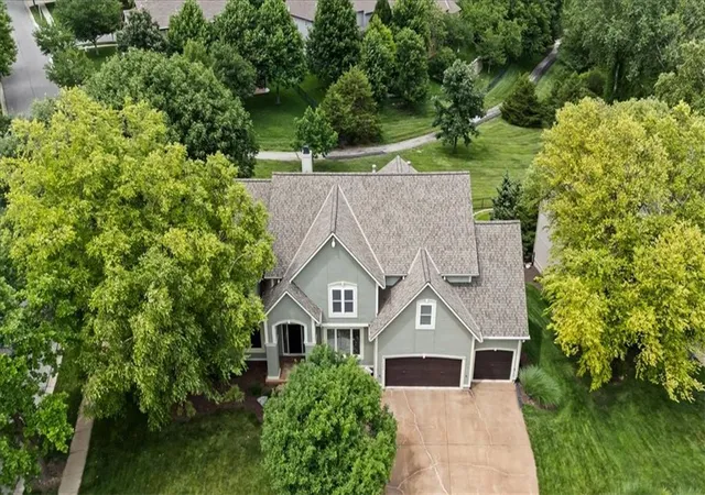 Homes for sale in Lenexa, KS | 17504 W 84th St, Lenexa, KS 66219 | MLS# 2620347