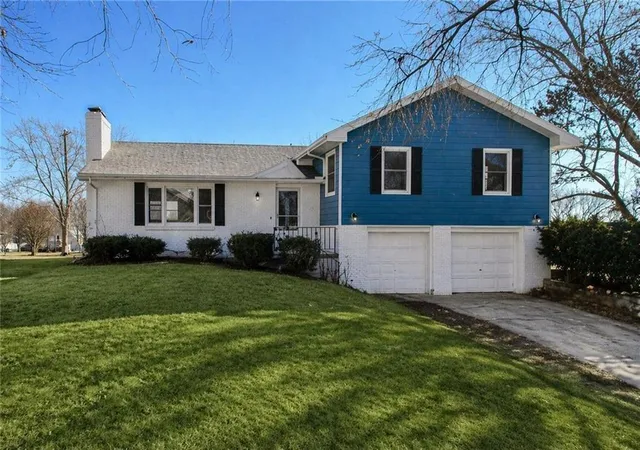 1st image of 14655 Gale Rd, Smithville, MO 64089 | MLS# 2620364