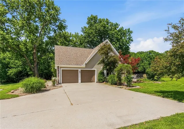 4th image of 12905 Quail Rdg, Lee's Summit, MO 64086 | MLS# 2620377