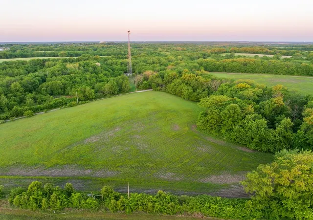 3rd image of 15800 S State Route 7 Hwy, Pleasant Hill, MO 64080 | MLS# 2620403