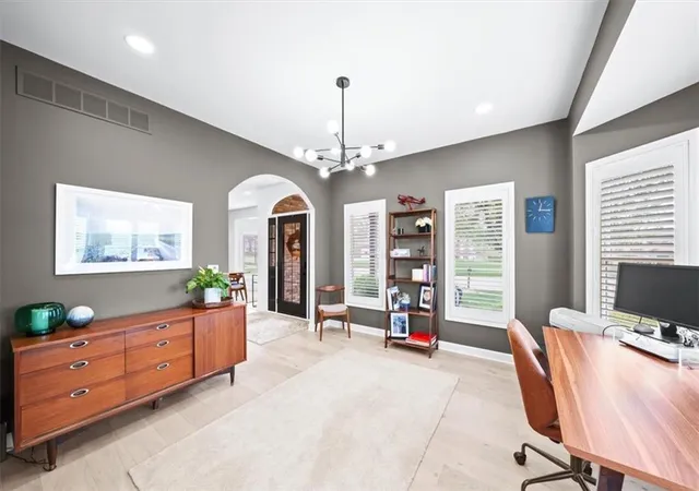 4th image of 3506 Woodland Pointe Dr, Saint Joseph, MO 64506 | MLS# 2620406