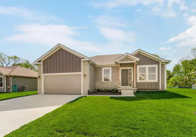 1st image of 700 Blazing Star Dr, Raymore, MO 64083 | MLS# 2620436