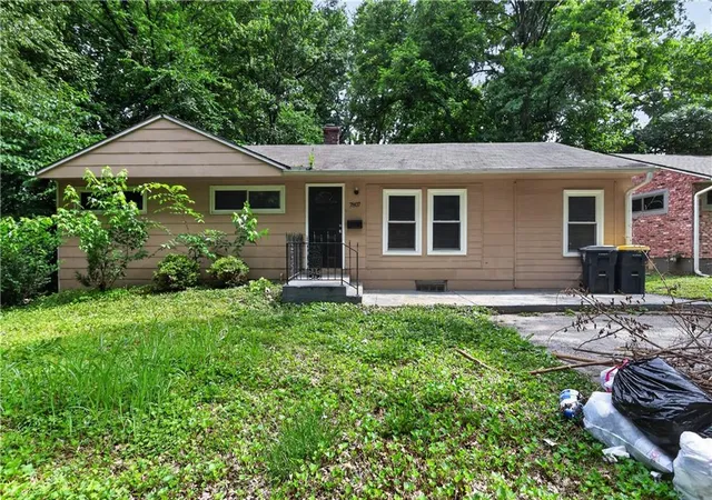 1st image of 7807 Ruskin Wy, Kansas City, MO 64134 | MLS# 2620447