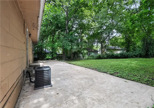 4th image of 7807 Ruskin Wy, Kansas City, MO 64134 | MLS# 2620447