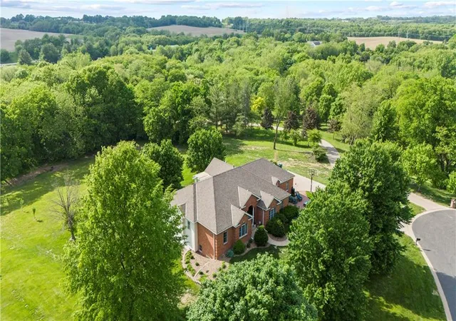 Photo 5 of Single family home for sale at 19704 Red Oak Blvd, Saint Joseph, MO 64505 | MLS# 2620448 | Listing updated on 2026-09-04