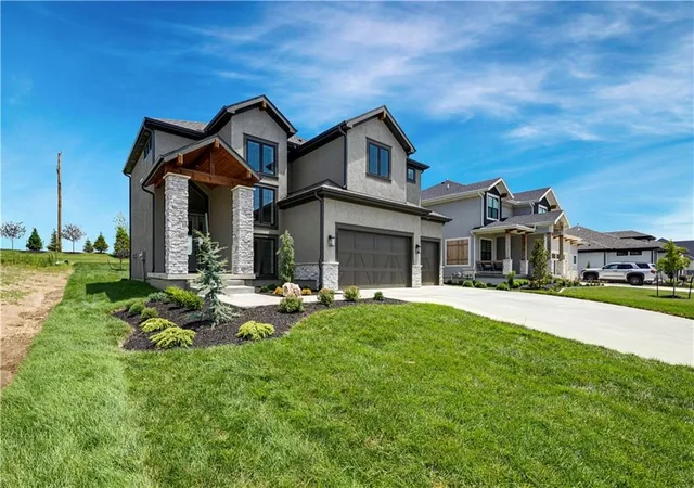 2nd image of 17305 Earnshaw St, Shawnee Mission, KS 66221 | MLS# 2620451