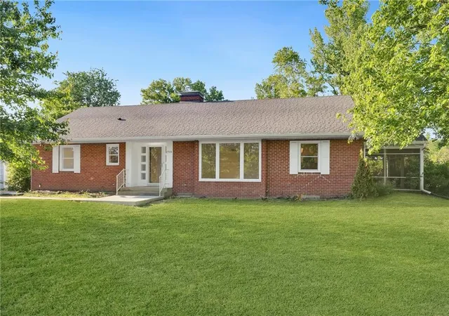 2nd image of 1709 Polk St, Chillicothe, MO 64601 | MLS# 2620455