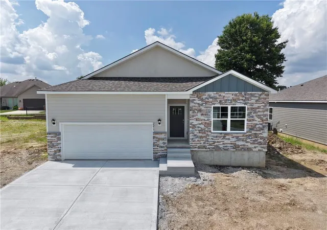 1st image of 2213 Creekview Pl, Raymore, MO 64083 | MLS# 2620467