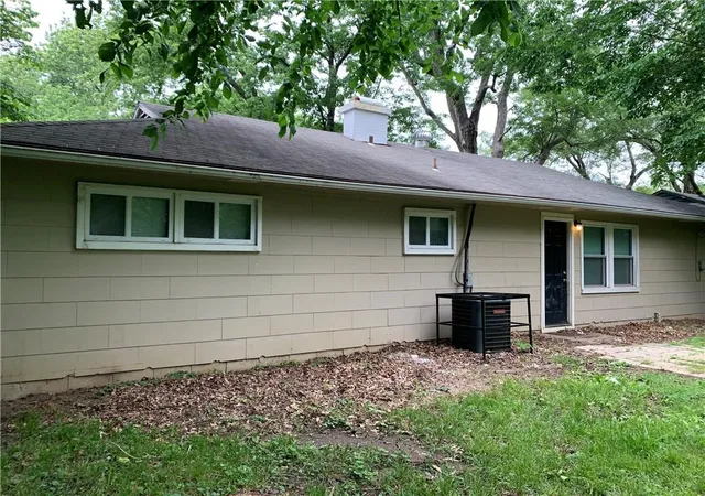 Photo 18 of Sale Pending at 10821 Bennington Ave, Kansas City, MO 64134 | MLS# 2620472 | Listing updated on 2026-08-06
