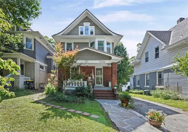 Photo 1 of Single family home for sale at 3552 Genessee St, Kansas City, MO 64111 | MLS# 2620554 | Listing updated on 2026-08-28