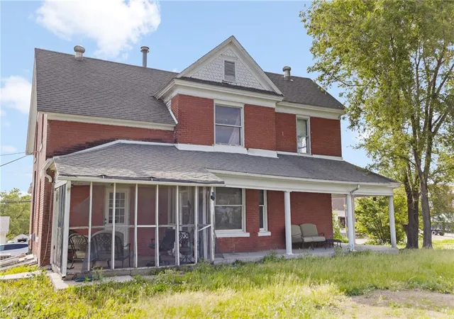 Homes for sale in Milan, MO | 302 E 4th St, Milan, MO 63556 | MLS# 2620578