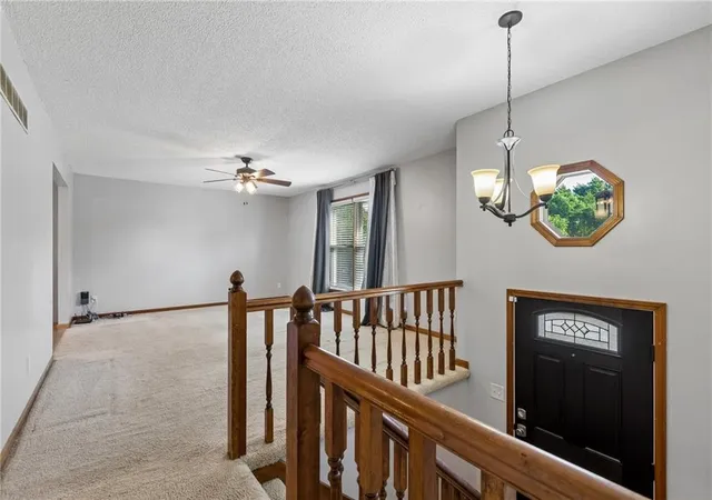 4th image of 807 E Summit St, Smithville, MO 64089 | MLS# 2620589