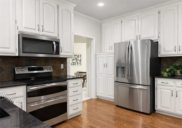 Homes for sale in Shawnee, KS | 13902 W 71 Ter, Shawnee, KS 66216 | MLS# 2620604