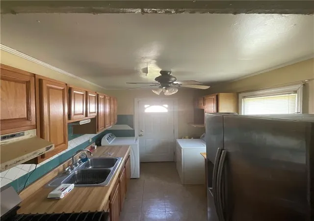 Photo 3 of Single family home for sale at 3133 Longwood Ave, Kansas City, KS 66104 | MLS# 2620611 | Listing updated on 2026-09-21