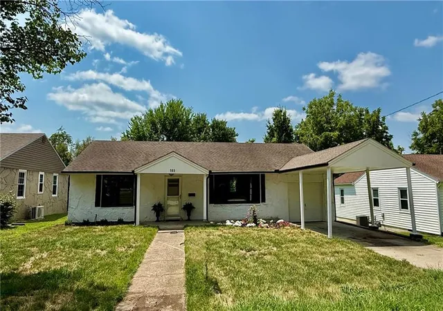 1st image of 503 Hickory St, Richmond, MO 64085 | MLS# 2620634