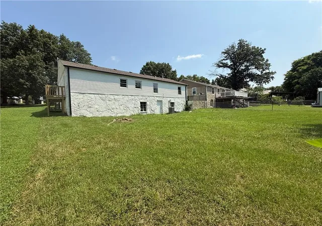 28th image of 503 Hickory St, Richmond, MO 64085 | MLS# 2620634