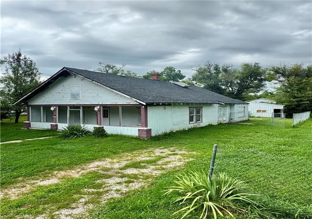 1st image of 203 W 3rd St, Creighton, MO 64739 | MLS# 2620649
