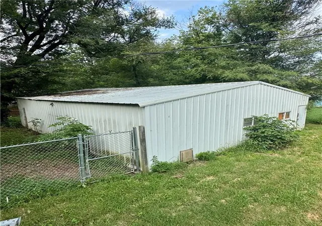 3rd image of 203 W 3Rd St, Creighton, MO 64739 | MLS# 2620649