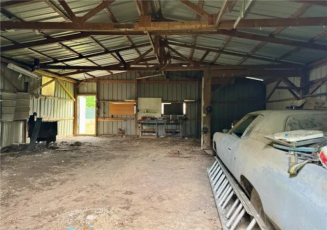 4th image of 203 W 3Rd St, Creighton, MO 64739 | MLS# 2620649