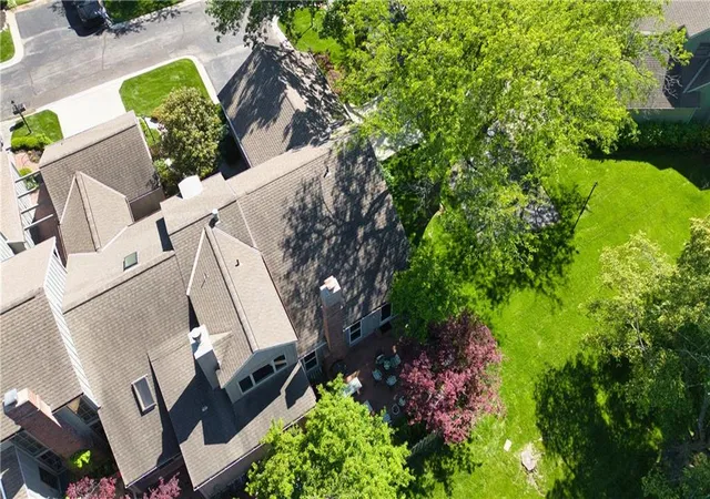 50th image of 4306 W 111th Ter, Leawood, KS 66211 | MLS# 2620661