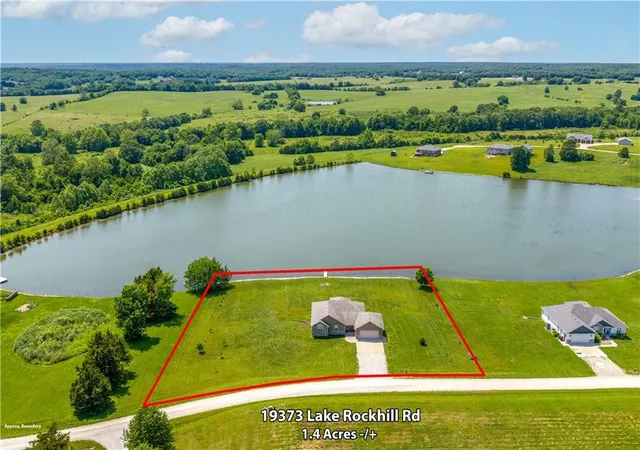 Photo 3 of Single family home for sale at 19373 Lake Rockhill Rd, Warsaw, MO 65355 | MLS# 2620673 | Listing updated on 2026-09-13