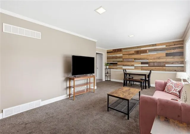 2nd image of 3412 S Crisp Ave, Independence, MO 64052 | MLS# 2620701