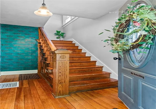 2nd image of 334 N 18th St, Kansas City, KS 66102 | MLS# 2620703