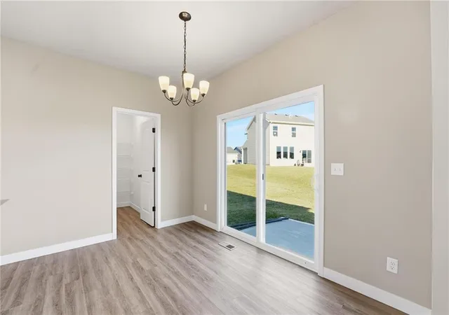 Photo 3 of Sale Pending at 27017 E Dogwood Ln, Lees Summit, MO 64086 | MLS# 2620724 | Listing updated on 2026-08-22