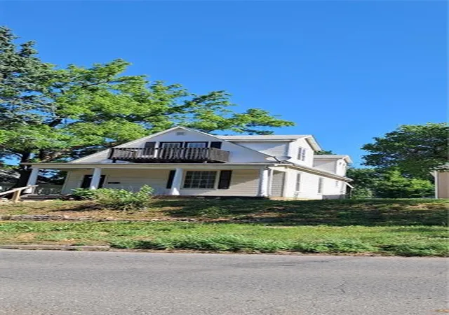 2nd image of 3315 Mitchell Ave, St Joseph, MO 64507 | MLS# 2620767