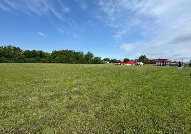 3rd image of N Main St, Maryville, MO 64468 | MLS# 2620776