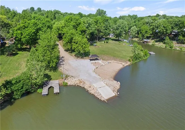 Photo 2 of Single family home for sale at 5037 Comanche Ln, Mc Louth, KS 66054 | MLS# 2620788 | Listing updated on 2026-10-02