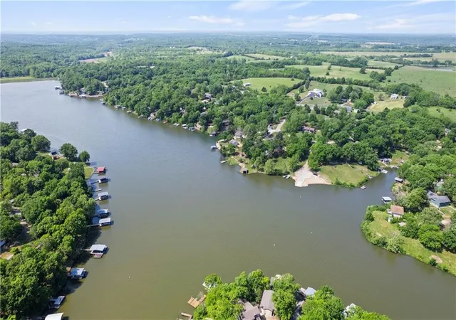 3rd image of 5037 Comanche Ln, Mc Louth, KS 66054 | MLS# 2620788