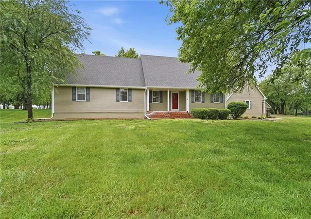 Homes for sale in Greenwood, MO | 25409 Timberlake Trl, Greenwood, MO 64034 | MLS# 2620798