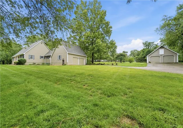 Homes for sale in Greenwood, MO | 25409 Timberlake Trl, Greenwood, MO 64034 | MLS# 2620798