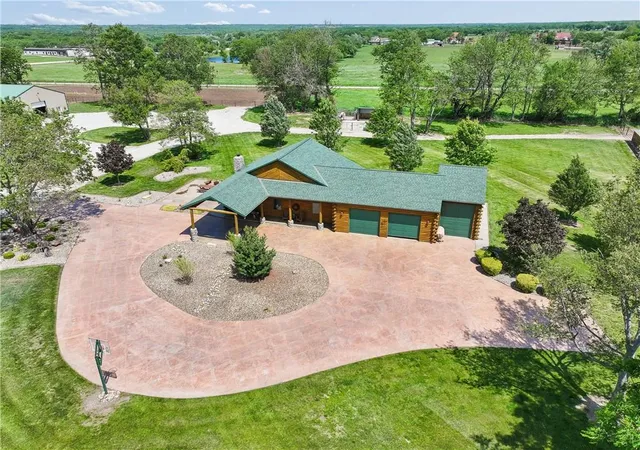 1st image of 25345 Harmony Rd, Paola, KS 66071 | MLS# 2620800