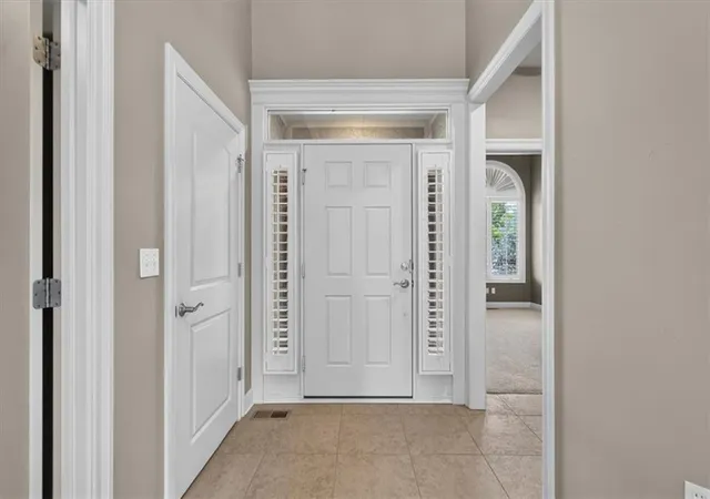 image of 19704 W 100th St, Lenexa, KS 66220 | MLS# 2620808