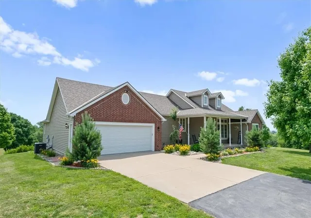 3rd image of 17715 Elm Grove Rd, Platte City, MO 64079 | MLS# 2620830