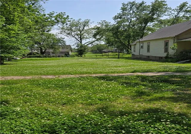 Homes for sale in Osawatomie, KS | 117 Pacific Ave, Osawatomie, KS 66064 | MLS# 2620872