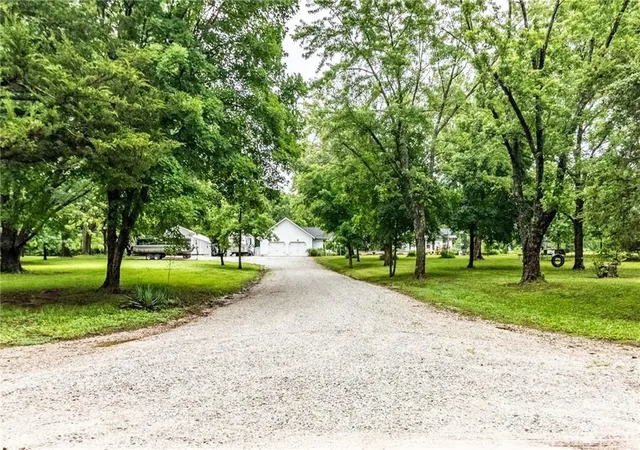 Homes for sale in Clinton, MO | 136 Ne 901p Rd, Clinton, MO 64735 | MLS# 2620938