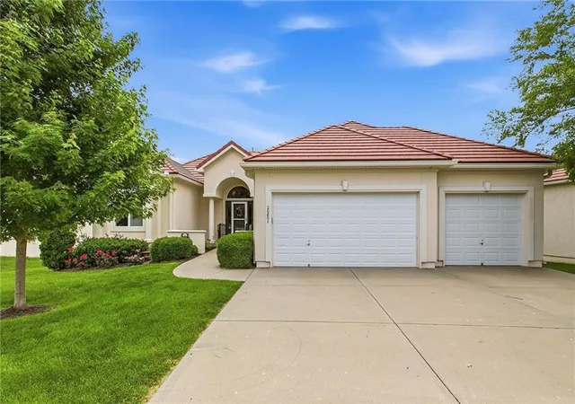 Photo 2 of Single family home for sale at 20801 E 37th Terrace Ct S, Independence, MO 64057 | MLS# 2620953 | Listing updated on 2026-09-13