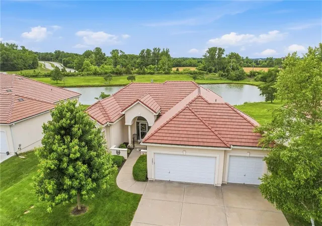 Photo 4 of Single family home for sale at 20801 E 37th Terrace Ct S, Independence, MO 64057 | MLS# 2620953 | Listing updated on 2026-09-13
