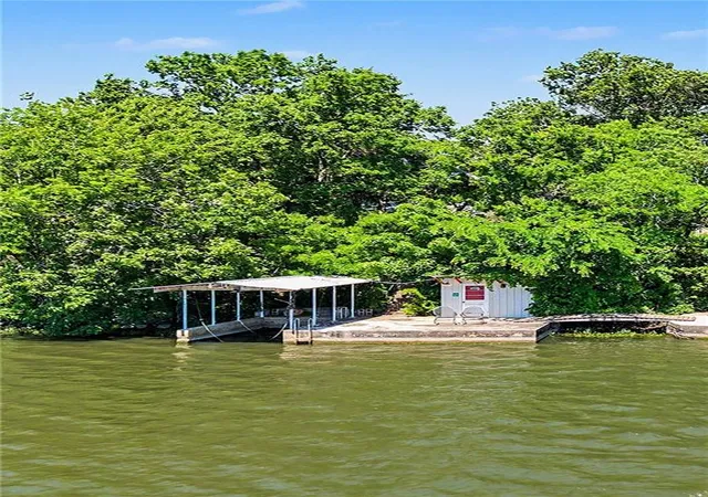 2nd image of 57 W Lake Rd, Farlington, KS 66734 | MLS# 2621052