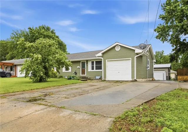 4th image of 506 South Dr, Marshall, MO 65340 | MLS# 2621063