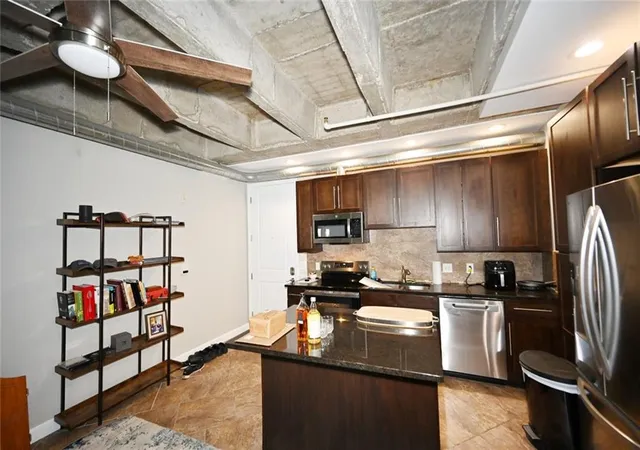 Homes for sale in Kansas City, MO | 2940 Baltimore Ave #1209, Kansas City, MO 64108 | MLS# 2621112