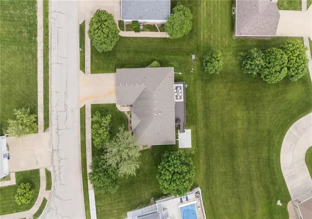 5th image of 205 Aquila Dr, Cameron, MO 64429 | MLS# 2621127