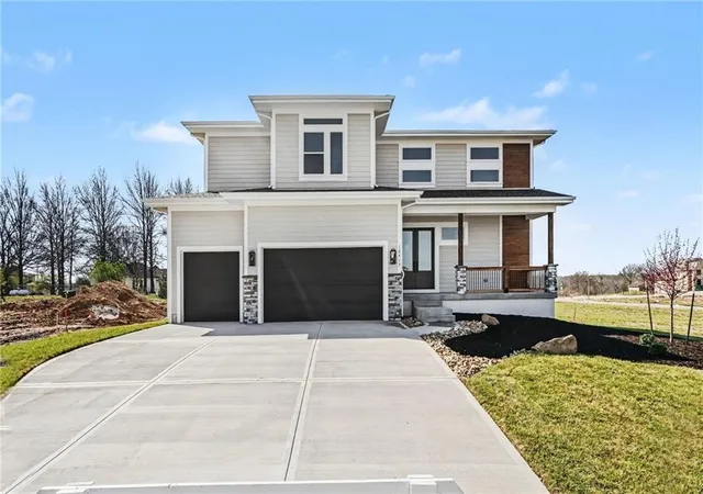 1st image of 12413 W 184th St, Bucyrus, KS 66013 | MLS# 2621160